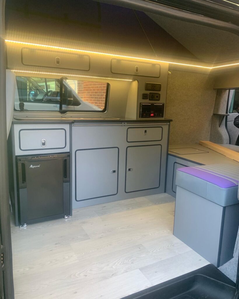 kitchen pod and storage VW T6 Kent - The Dub Hut 2022