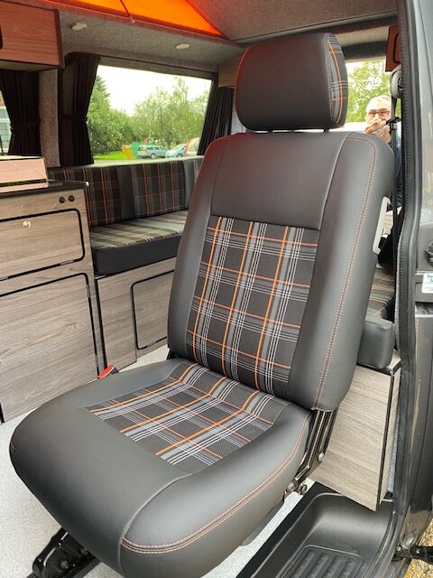 buddy seat for T5.1 upholstery works - the dub hut 2021