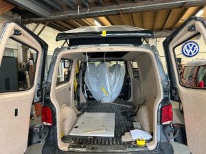 How to line, insulate and carpet a campervan by our lining specialist Bart